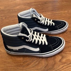 Mens vans high top sneakers host pick!!